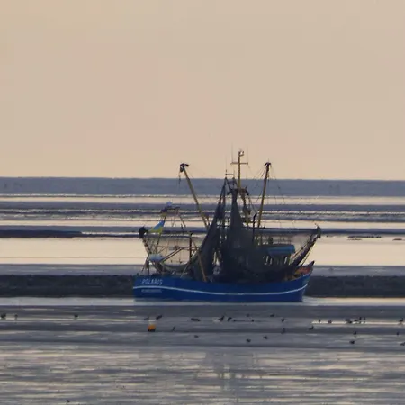 Ferienwohnung-seeblick-heimathafen-an-der-nordseekueste Neuharlingersiel